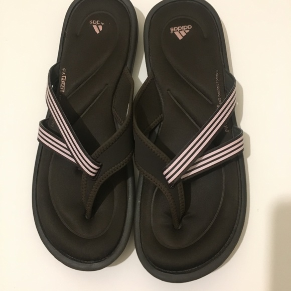 adidas sandals size 10